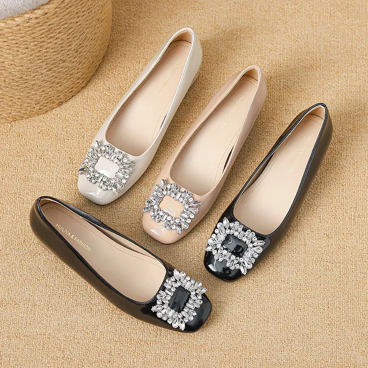 方头单鞋女新款2025时尚通勤气质方扣水钻浅口内增高鞋女