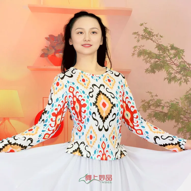 新疆少数民族舞蹈服装牛奶丝上衣T恤