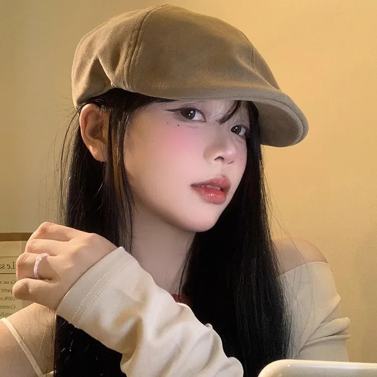 复古港风麂皮绒前进帽女秋冬百搭大头围贝雷帽显脸小反戴画家帽子