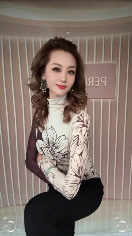 时尚洋气长袖高领网纱t恤女205秋冬新款上衣休闲