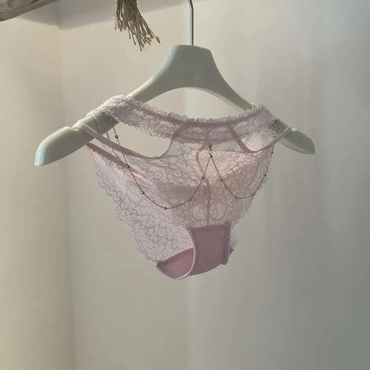 [YVS]新款小众金属链花朵细带纯欲内搭蕾丝女士女司机性感内衣