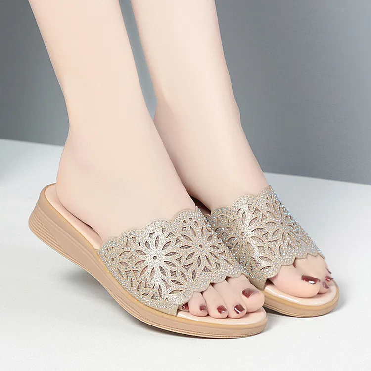 夏季新款黑色拖鞋女外穿蕾丝网纱镂空妈妈一字拖平底防滑软底凉鞋