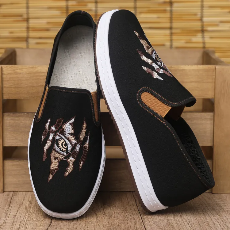 春夏老北京布鞋传统刺绣男鞋透气中国风一脚蹬软底防滑休闲工作鞋