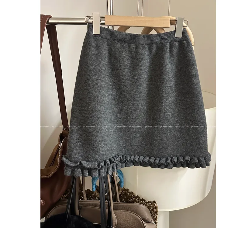 老羊家~2025秋冬新款针织木耳边短裙ins针织短裙冬季波浪纹半身裙