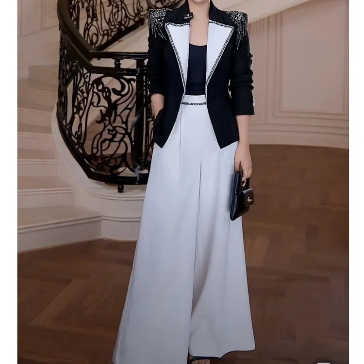 高端轻奢重工西装外套女秋季新款时尚洋气原创设计感小众休闲西服