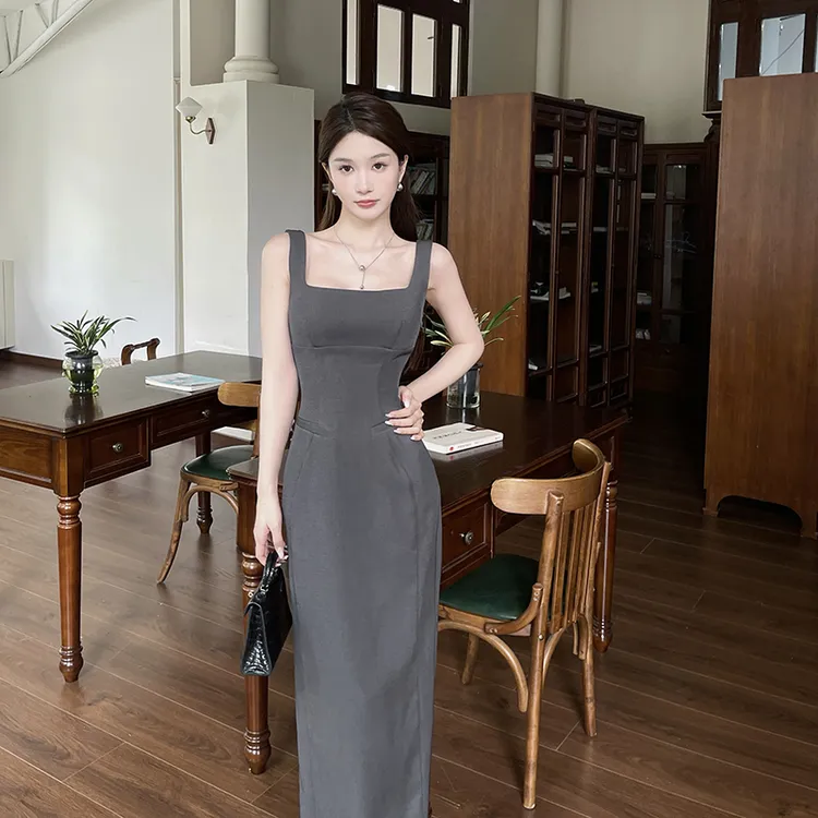 【运费险 现货直发】温婉大方吊带连衣裙西装裙老钱风松弛感女装