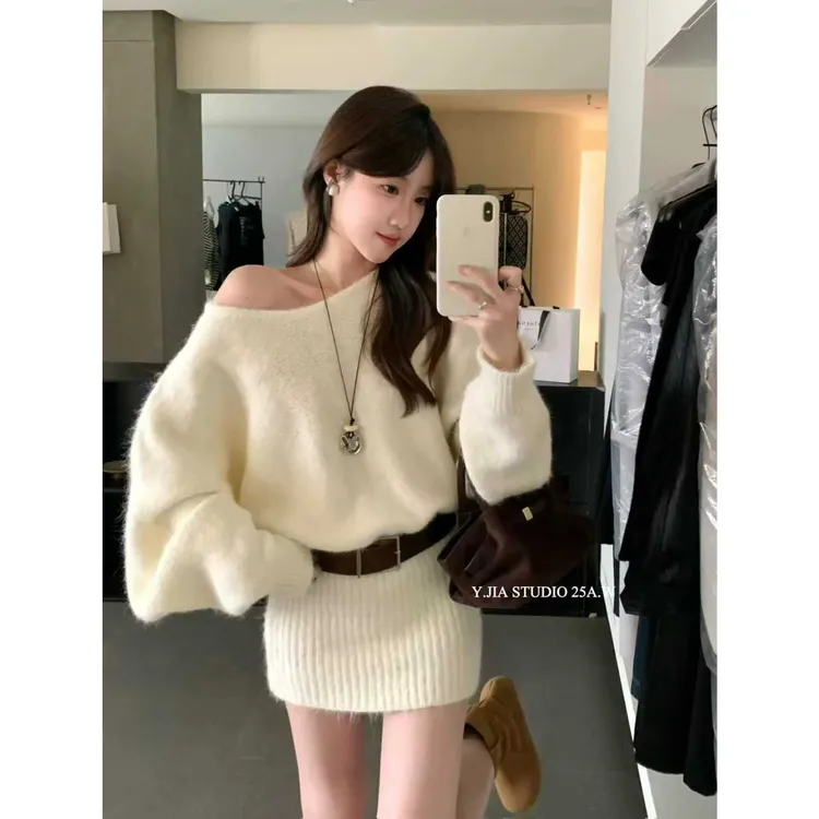 秋冬新款松弛感显瘦包臂宽松针织毛衣连衣裙女配腰带