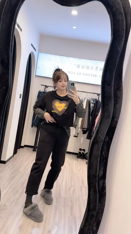 爆款2025广州凤姐69505冬季新款加绒四面弹牛仔烟管裤