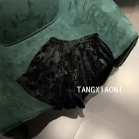 订单 暗纹牡丹 浮雕 闪闪黑短裤