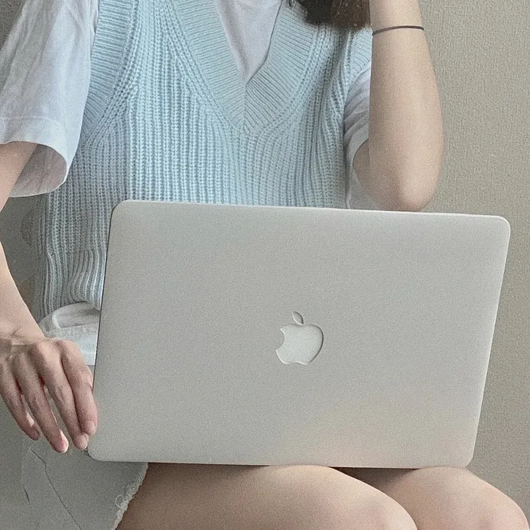 95新 Apple/苹果 学生笔记本MacBookPro追剧游戏设计绘图办公电脑