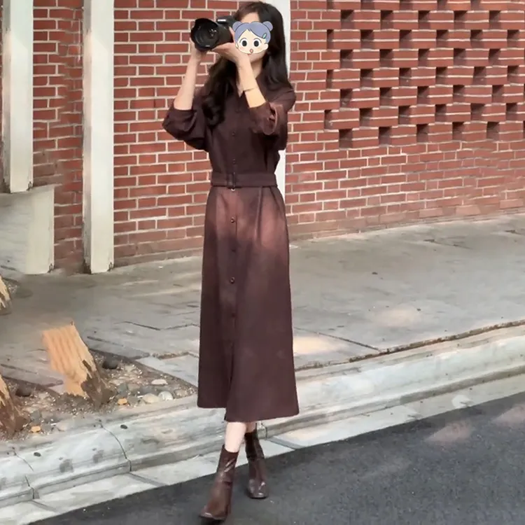 洋气质连衣裙女收腰2025秋装新款网红减龄别致衬衣裙过膝休闲长裙