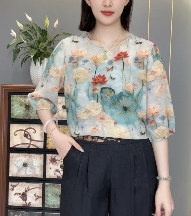 荷塘月色2025夏季新款圆领半袖气质减龄中老年妈妈装女士上衣小衫
