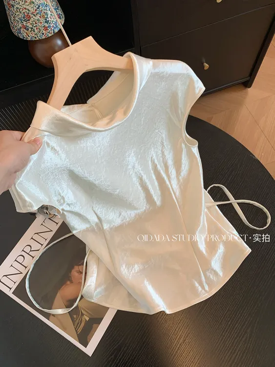高级感光泽缎面气质无袖衬衫女夏设计感法式小众短款别致小衫上衣