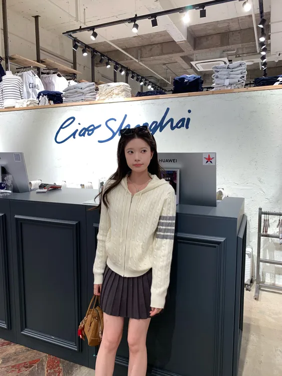 软糯好搭配 经典连帽麻花学院风百搭拉链针织衫内搭毛衣上衣