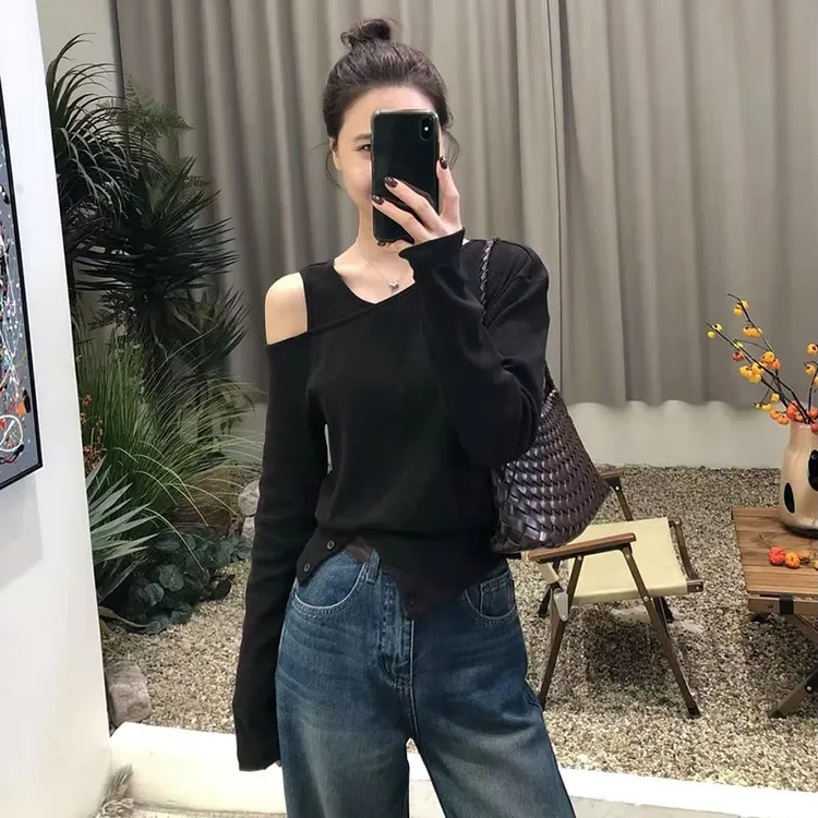 设计感小众露肩长袖T恤女25秋季新款气质修身显瘦内搭打底衫上衣
