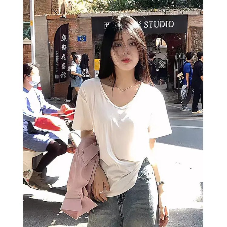 纯色大v领2025夏季新款宽松慵懒感弹力短袖t恤女百搭上衣