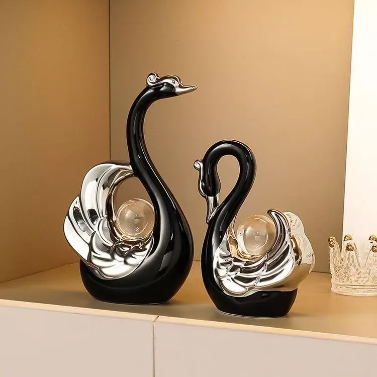 高颜值水晶球情侣天鹅摆件现代轻奢家居玄关客厅酒柜电视柜装饰品