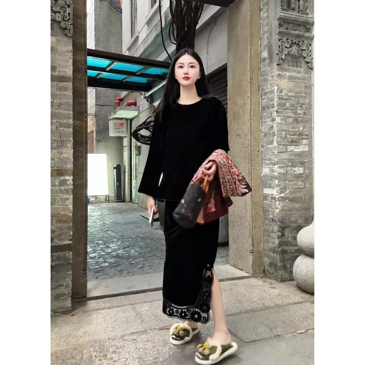 「枣花」新中式秋冬款气质圆领黑色系长袖复古网红上衣时尚简约宽松