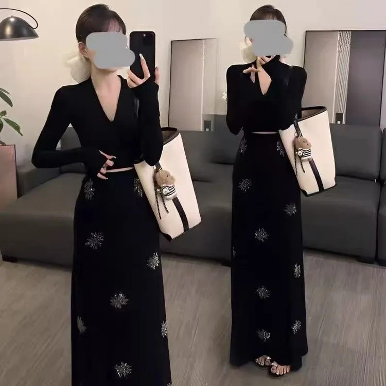 现638-3#2025秋季新款套装v领小个子T恤高腰半身裙两件套