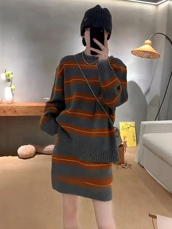 大码毛衣针织套装条纹上衣短裙两件套女2025新款深冬巨显瘦一整套
