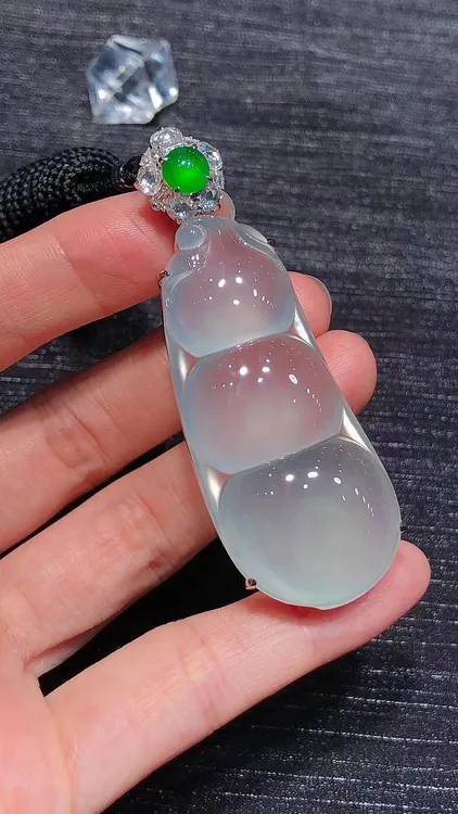 玻璃种翡翠吊坠，参考链接，请勿下单，可到直播间选购高冰种镶嵌