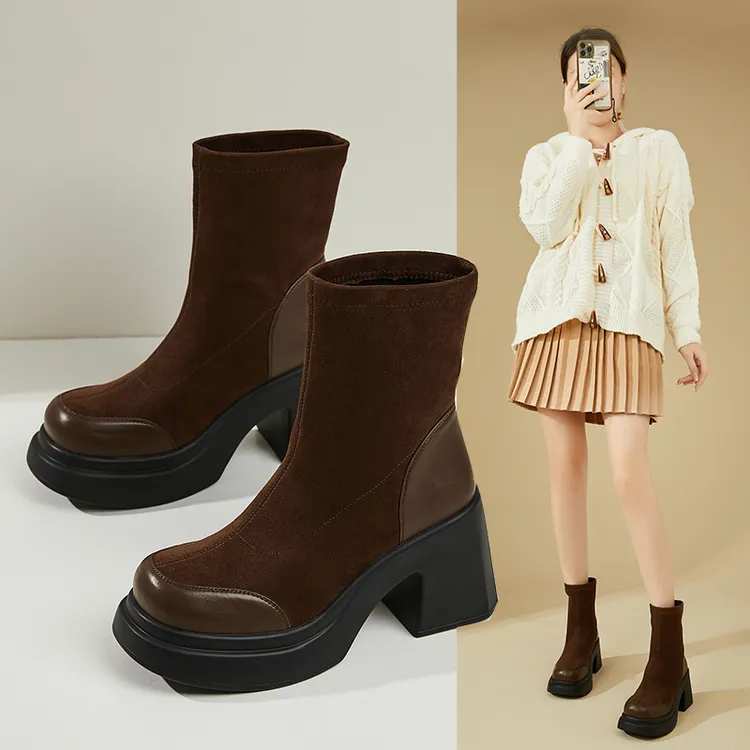 Daphne/达芙妮拼接时尚弹力靴女秋冬厚底加绒瘦瘦靴粗跟百搭短靴