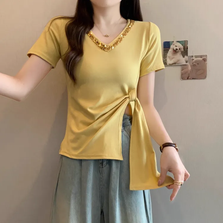 棉大码遮肚子设计感V领烫珠短袖T恤女夏微胖mm洋气显瘦不规则上衣