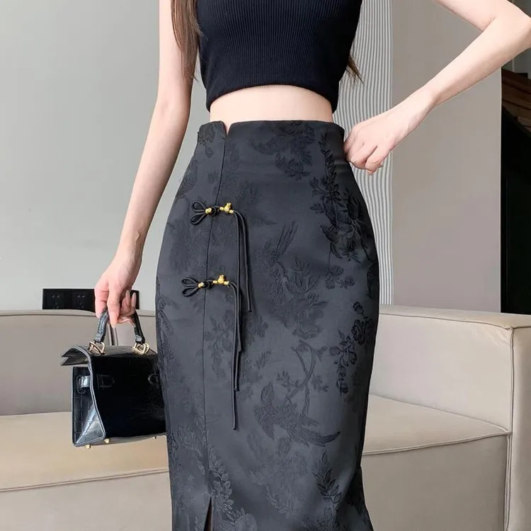 新中式提花黑色半身裙女春季高腰修身a字直筒裙国风盘扣开叉半裙