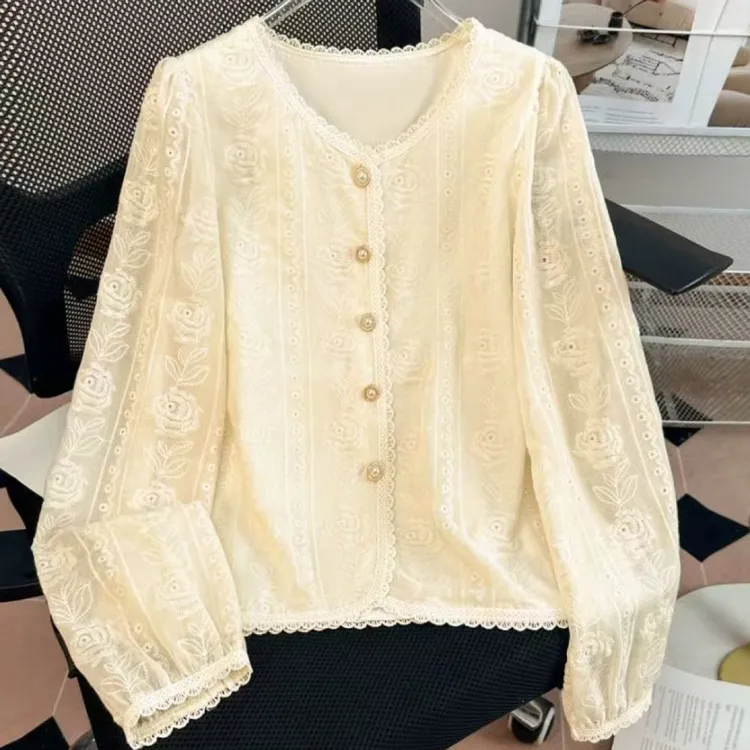 卢大婷专属小香风短袖蕾丝春秋款轻奢高级感上衣2025新款洋气小衫