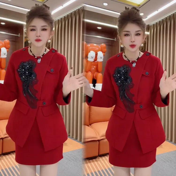2025秋冬新款时尚显瘦气质网红高档套装女高级百搭宽松大码两件套