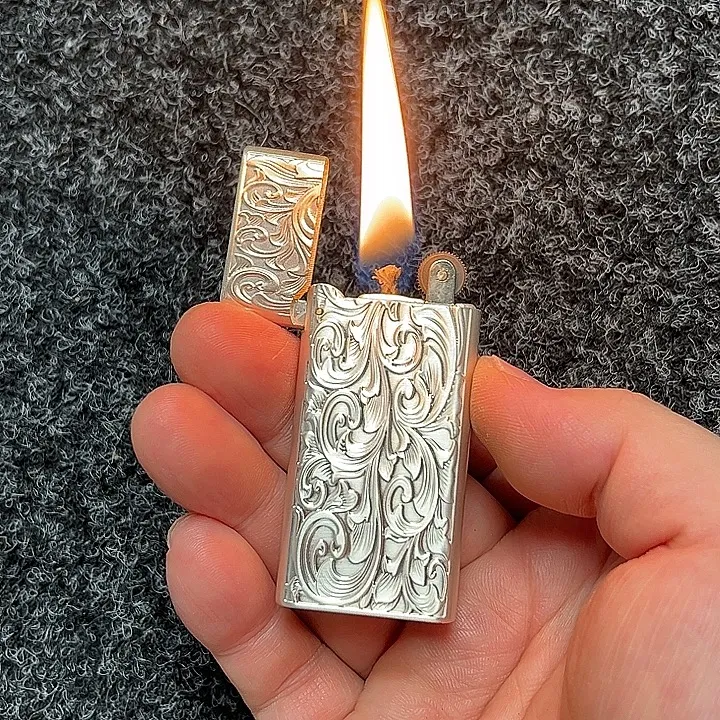轻薄煤油打火机 砂轮经典煤油打火机 双面雕花打火机 包邮