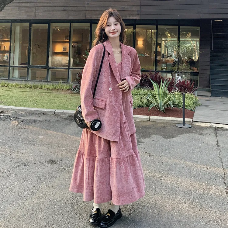 粉色西装吊带裙套装女2025年春秋新款高级感时尚气质休闲两件套裙