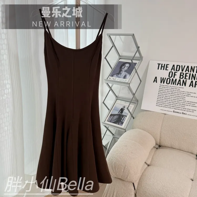 【胖小仙】<曼乐之城>短款休闲百搭秋季吊带连衣裙微胖显瘦大码