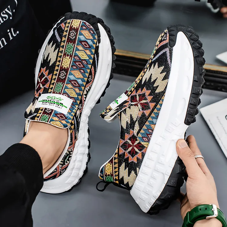 男鞋懒人一脚蹬休闲运动鞋2025春季新款刺绣潮鞋厚底增高透气鞋子