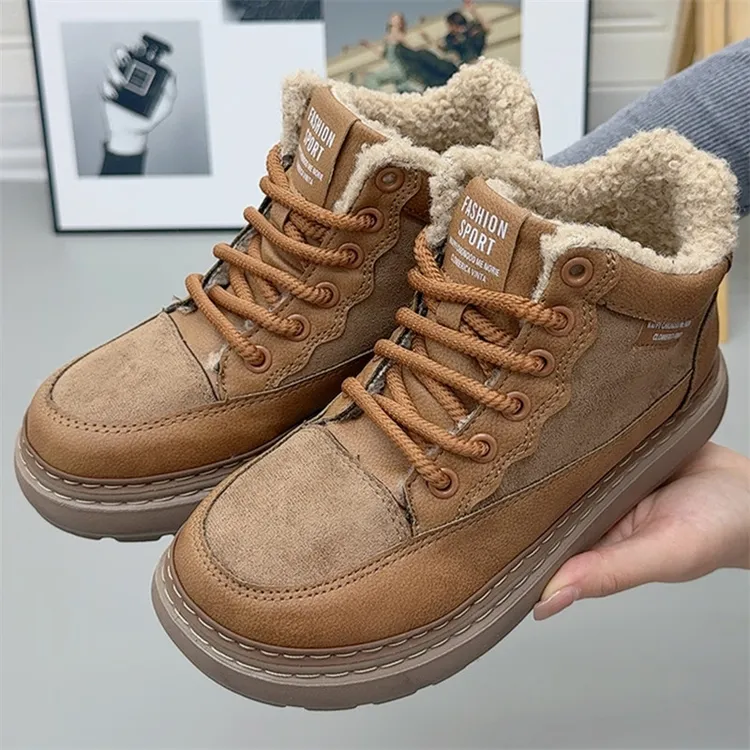 冬季新款加绒加厚保暖女棉鞋老北京软底防滑轻便复古风系带女棉靴