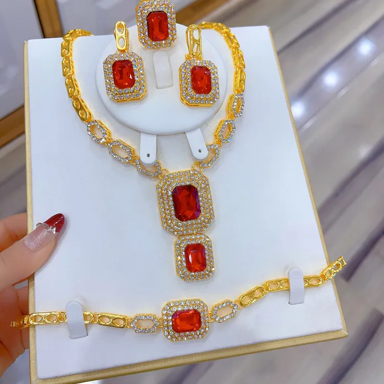 铜合金项链 1986新款四件套首饰耳环项链戒指手链爆款白搭时尚金