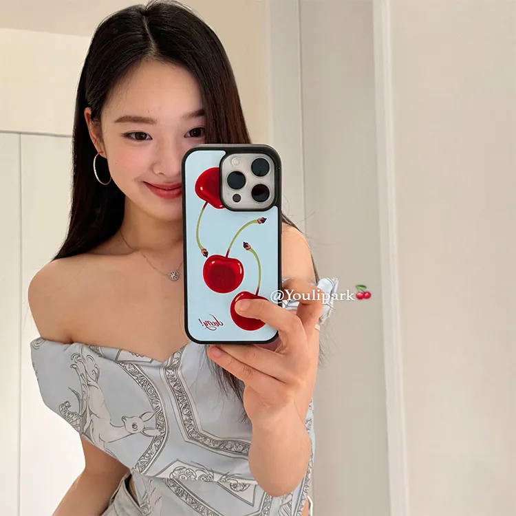 少女简约红樱桃适用苹果16PM手机壳iPhone15新款玻璃网红全包防摔