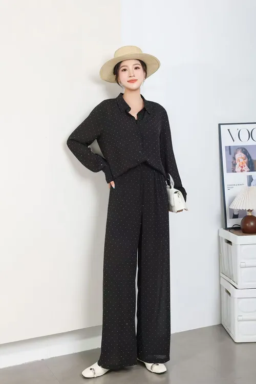 春秋新款重工烫钻休闲套装百搭宽松版休闲风衬衫洋气高贵上衣早秋