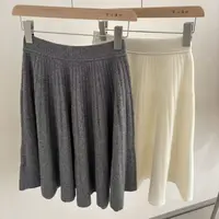 100%山羊绒短款秋冬百褶裙 时尚舒适女士