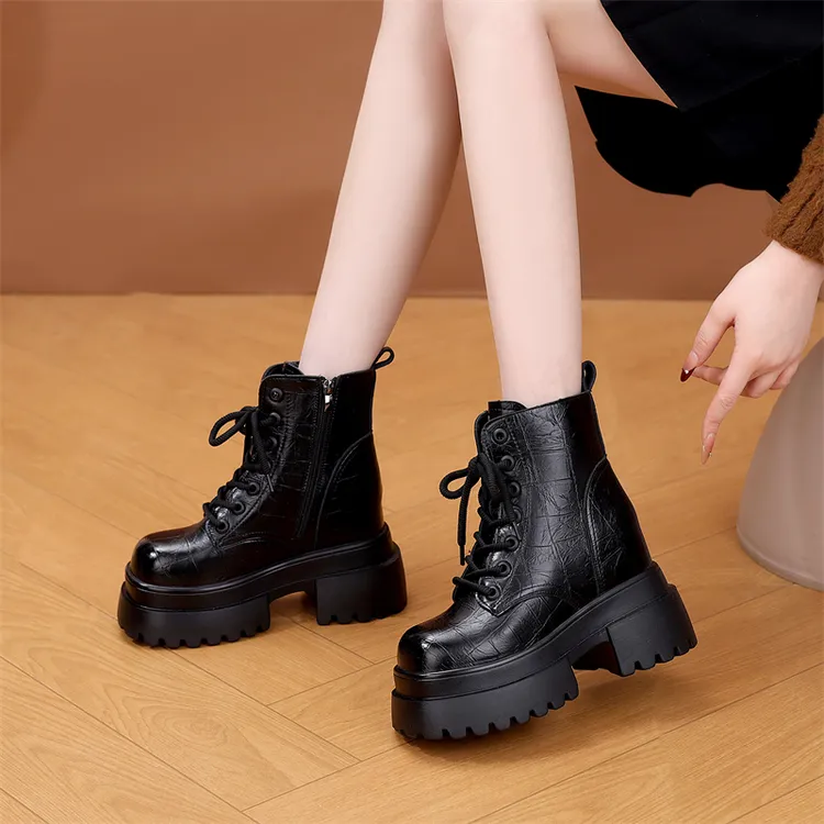 厚底内增高12cm马丁靴女2025冬季新款时尚百搭小个子高跟短靴加绒