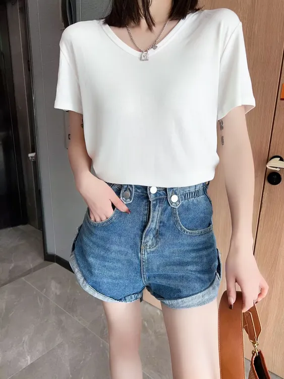 夏季女士V领常规休闲打底,1090