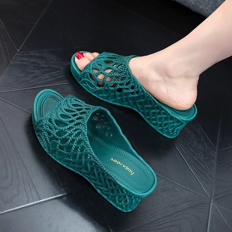 凉拖鞋女2025年新款夏季高跟外穿防滑坡跟厚底增高6cm一字拖鞋