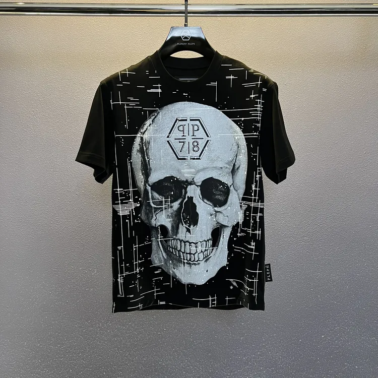 PLIPHPP PLEPN秋冬潮流骷髅头印花液氨弹力修身男士短袖T恤1752