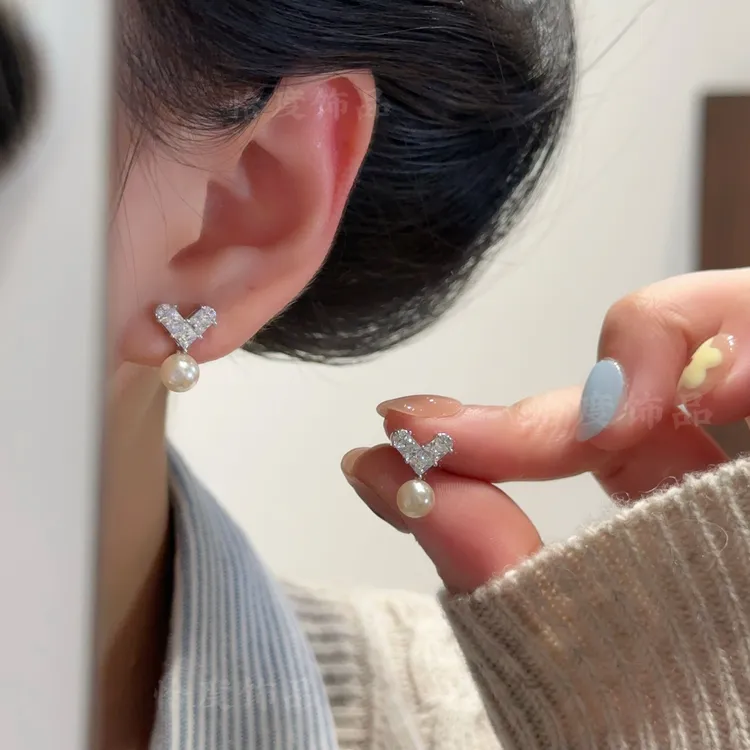 【恰度】轻奢温柔锆石爱心珠珠吊坠耳钉