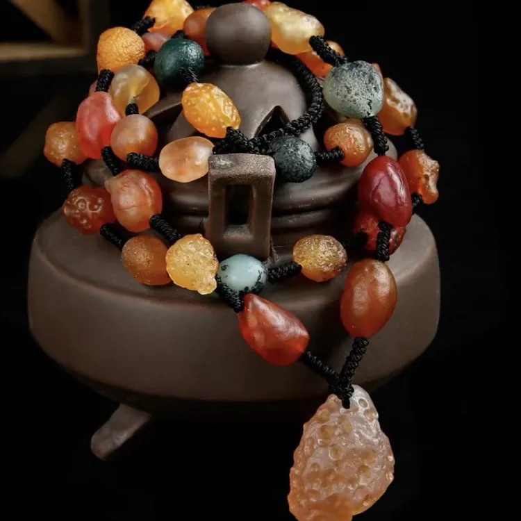 真玉阿拉善戈壁石多彩玛瑙原石项链葡萄干彩色糖果色圆珠毛衣链