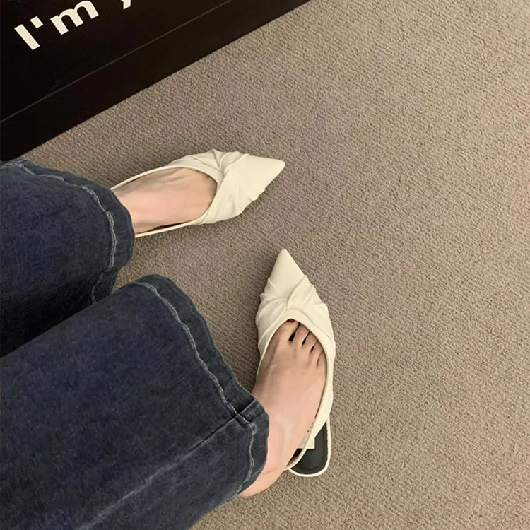 包头凉鞋女春夏外穿法式小众女鞋尖头平底鞋黑色配裙子绝美晚晚鞋