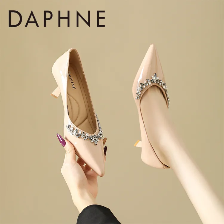 达芙妮高跟鞋女2025爆款洋气不累脚高级感富家千金女士百搭宴会鞋
