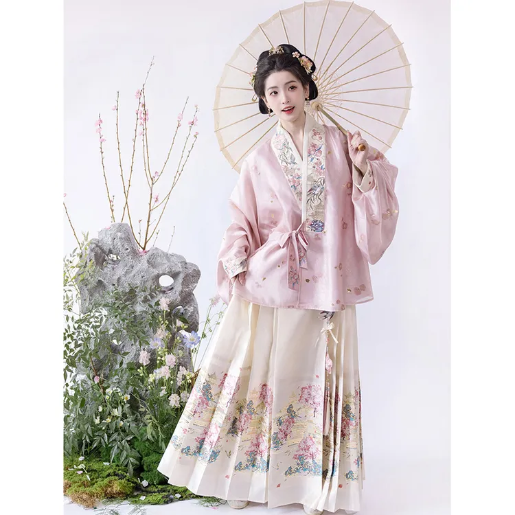 远山乔【樱开满庭】明制织金仿妆花马面裙汉服日常国风新中式秋冬女