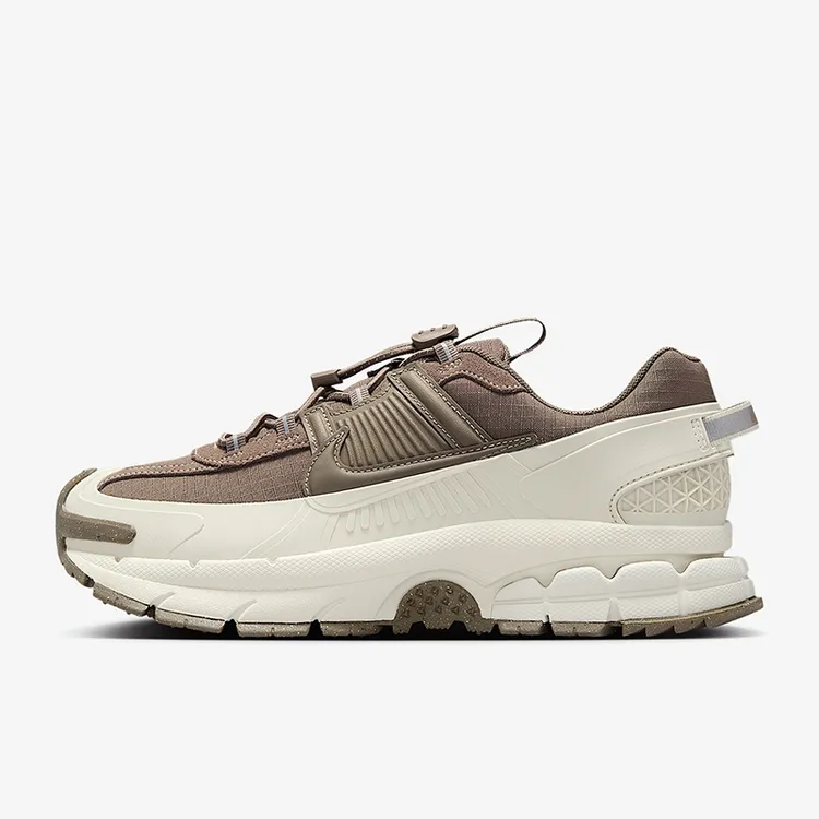 NIKE/耐克女鞋 Vomero 5轻便舒适运动休闲跑步鞋HQ2181-006