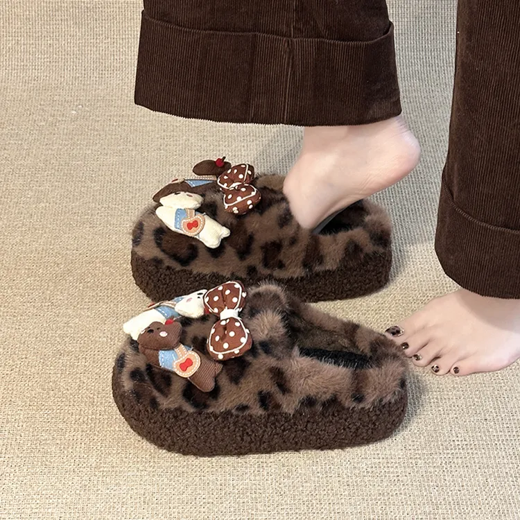 毛毛拖鞋女外穿2025新款秋冬季加绒可爱底雪地靴巨好看包头棉拖鞋